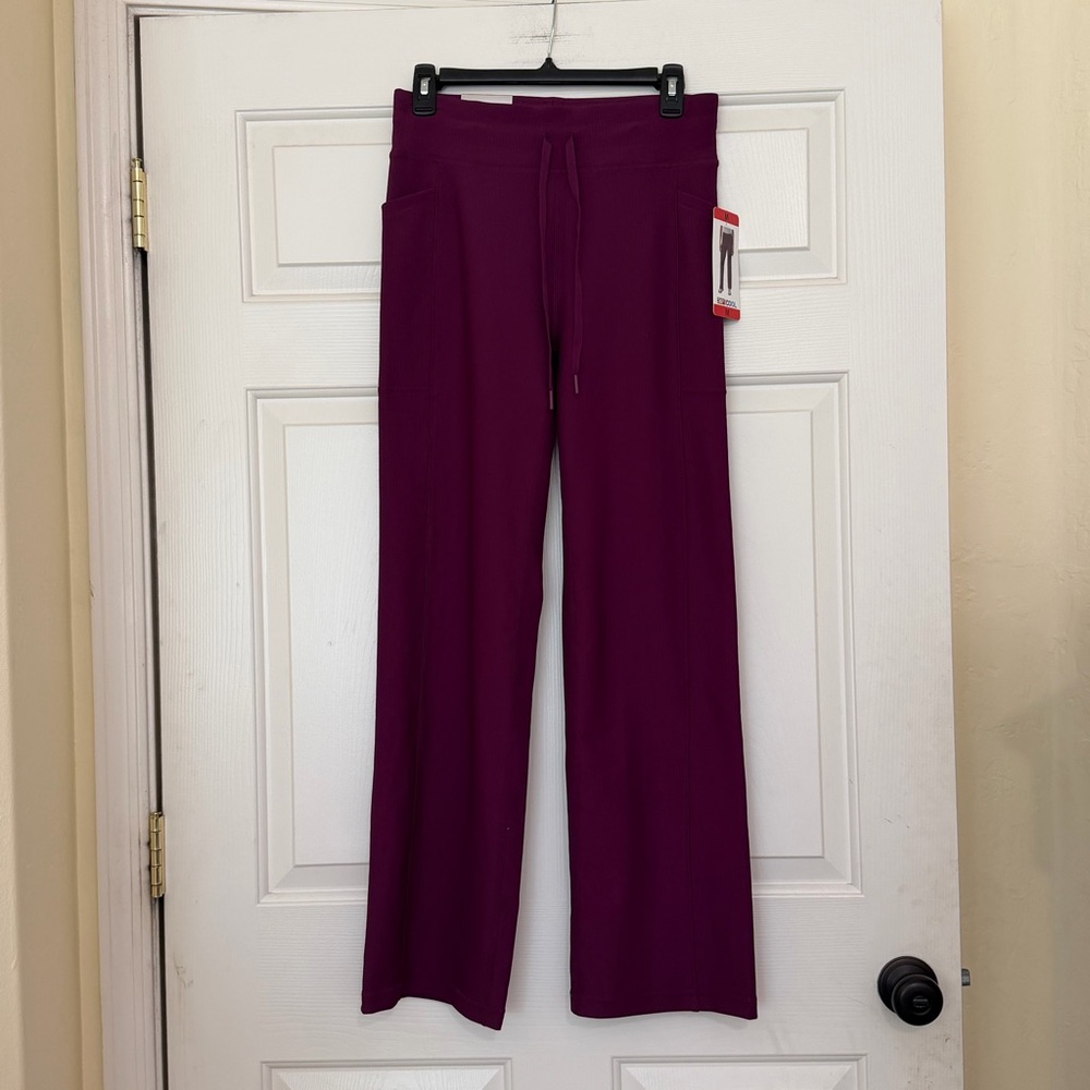 NWT 32 Degrees Cool Active Flare Pants  Women's Pull-On Pants Comfy Plum Medium